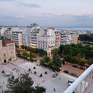 Nona's Thessaloniki